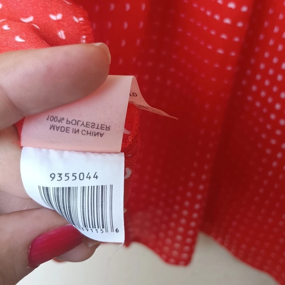 Vince Camuto Red and White Blouse - Picture 7 of 9